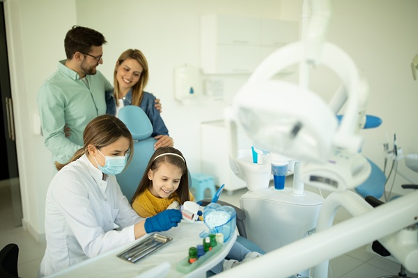 What Is A Family Dentist?